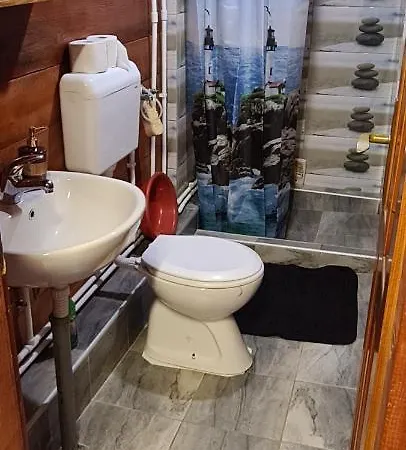 Markove Kolibe 1, Uvac,vecaa 公寓 谢尼察